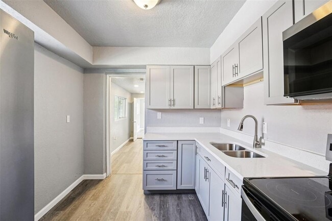 Photo - 1911 22nd Ave S