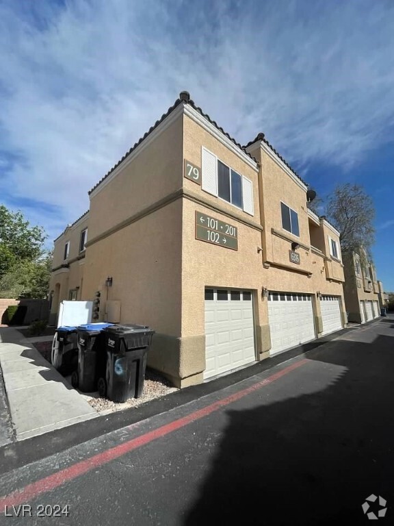 Building Photo - 6316 Beige Bluff St Unit 201 Rental