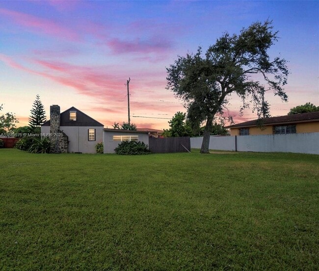 Building Photo - 2582 SW 67th Ave Rental