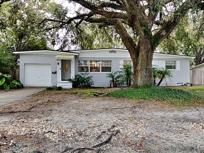 Building Photo - Charming 3BR Home in Jacksonville, FL | Sunroom | Garage | Large Fenced Yard | Pets Welcome