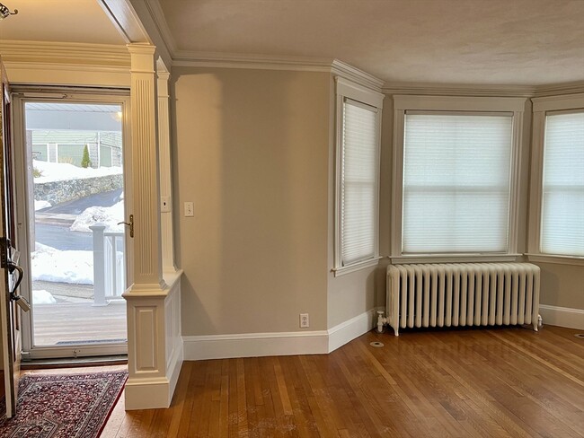 Photo - 14-16-16 Richardson Ave Unidad 14