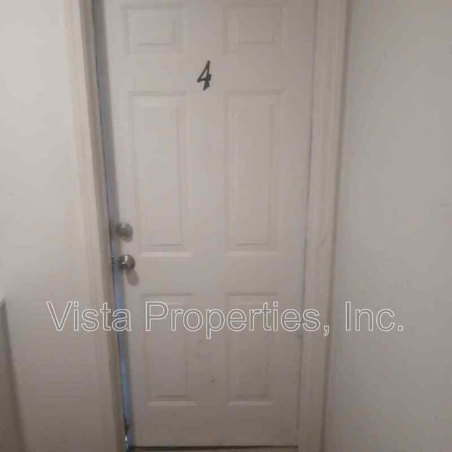 Photo - 301 N 41st St Unit Apt 4