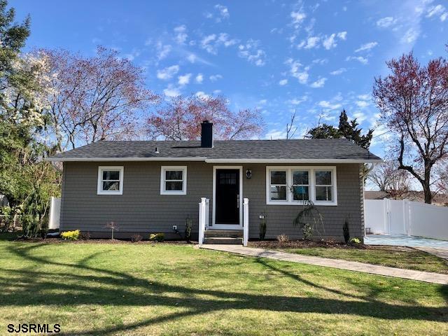 Photo - 208 Barr Ave House