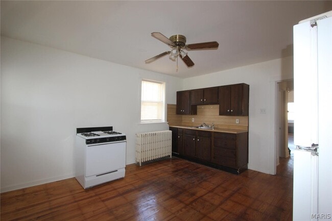 5424 Rhodes Ave Unit 2F