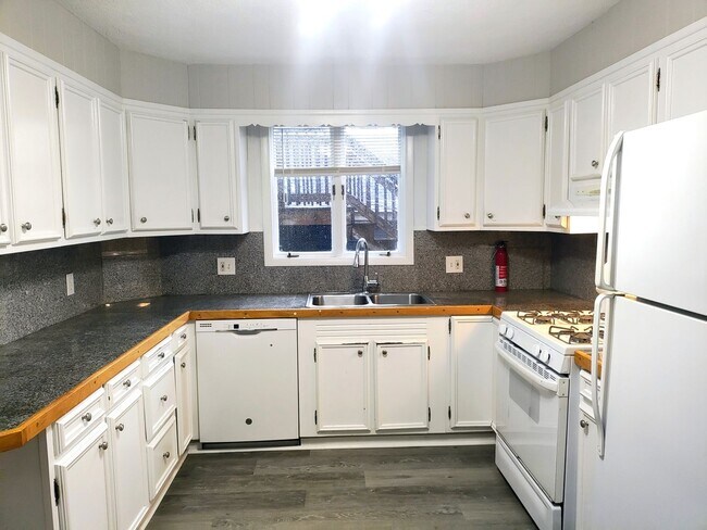 Photo - 27 Fremont St Unidad 1