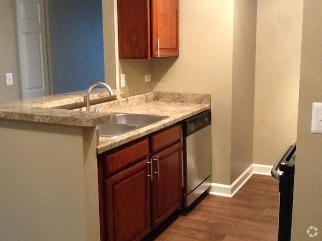 Kitchen - zzz Brookdale on the Park