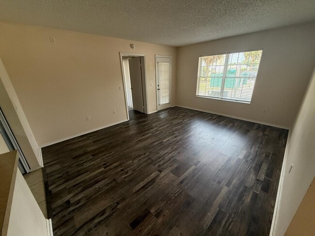 Photo - 8144 Fairways Cir Unit Apartment