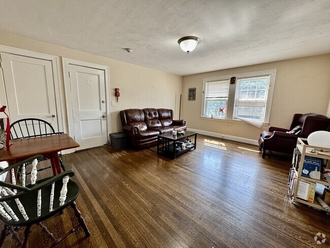 Building Photo - 4907 Washington St Unit 3L Rental
