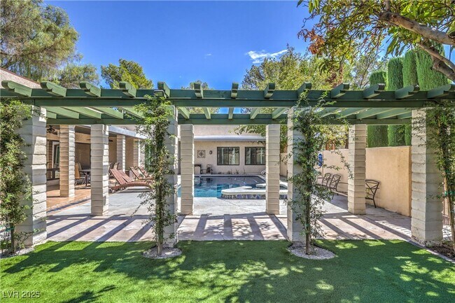 Photo - 2701 Alta Dr