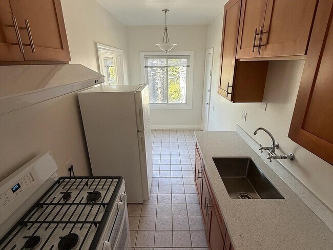 Photo - 2624 8th Ave