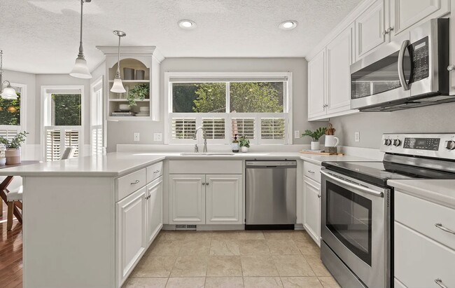 Photo - 1406 SE Condor Pl