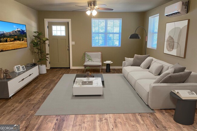 Photo - 206 Sorrells St