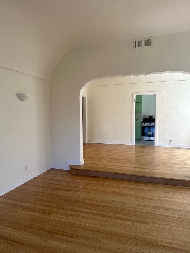 358 N Gardner St Unit 356.5