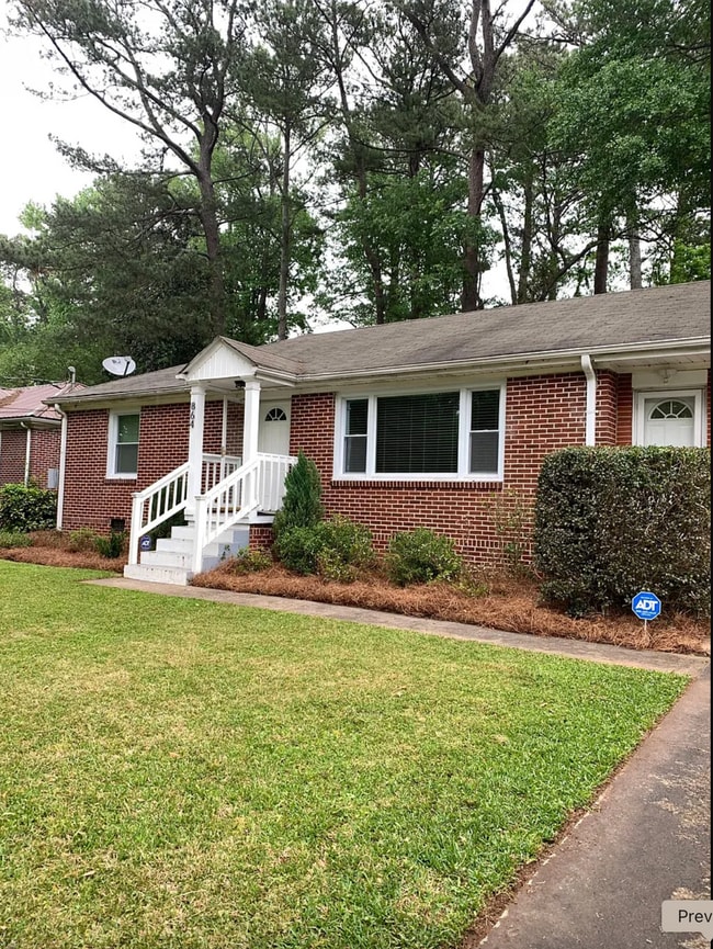 Photo - 864 Shadowridge Dr SE