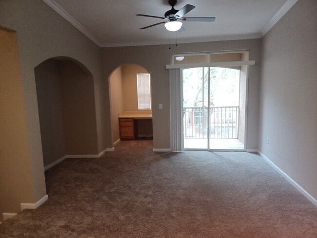 Photo - 10075 Gate Pkwy N Unidad 10075 Gate Pkwy 2406