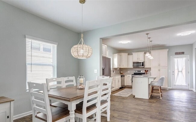 Photo - 1077 River Haven Ave SW