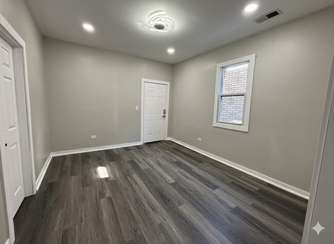 Photo - 4332 S Hermitage Ave