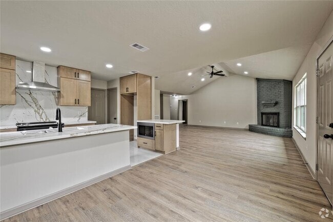 Building Photo - 6523 Brookgate Dr Rental