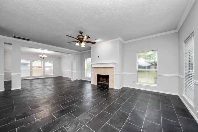 Photo - 2102 Gemini St