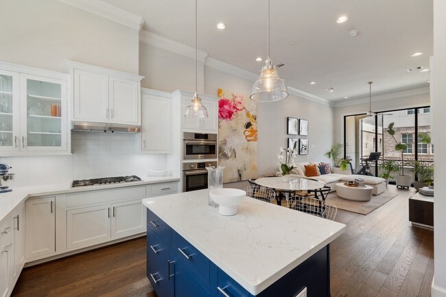 Building Photo - 2711 Stelter Pl