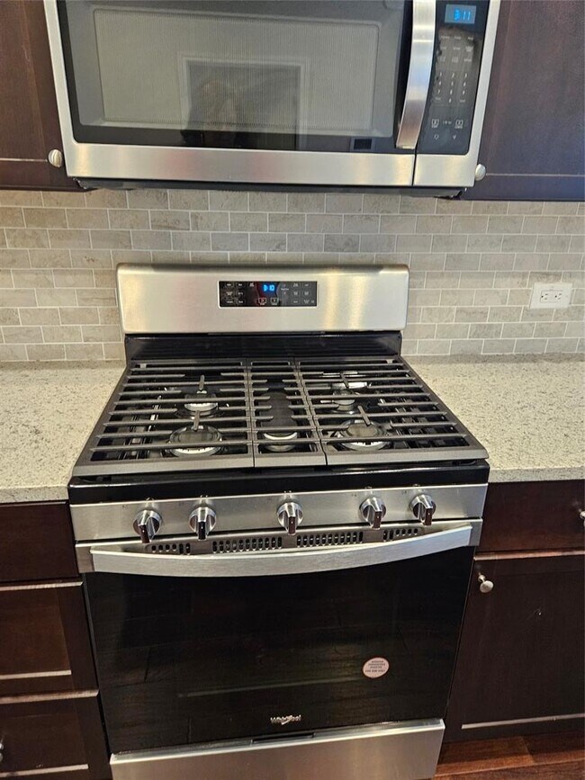 Photo - 1802 Los Olivios Wy