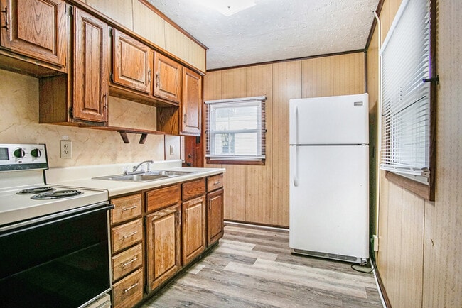 Photo - Three bedroom south side retreat