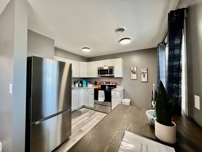 Photo - Fully furnished apartment with all utiliti...