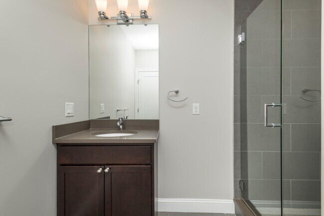 Photo - 289 D St Unit 1