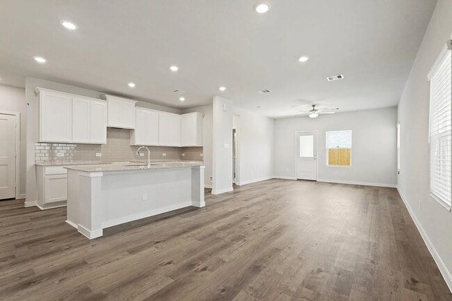 Building Photo - 3927 Accolade Xing