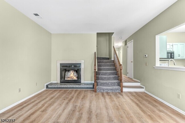 Photo - 78 Academy Ct
