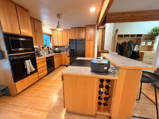 Photo - A beautiful (3) bed home in a desirable location!  Don't miss it!