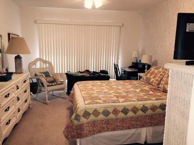 Photo - 108 Amherst Ln Unit 108