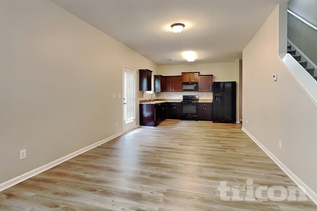 Photo - 1042 Sutherland Dr