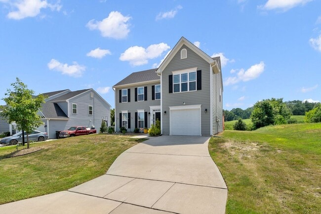 Photo - 230 Rosewood Ln