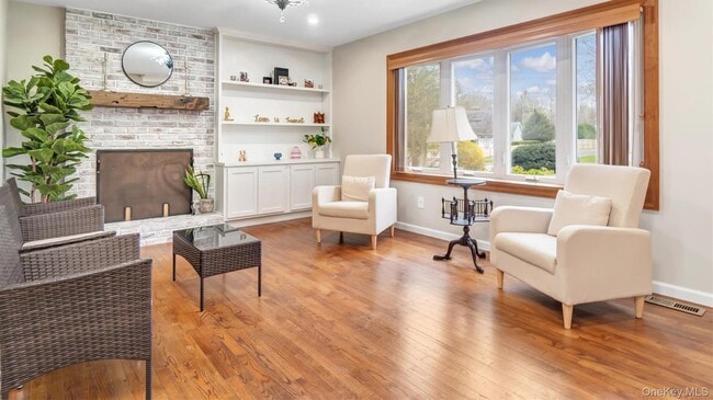 Photo - 120 Promenade Dr