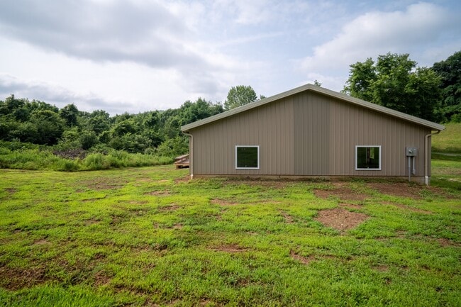 Photo - 7795 Loches Rd