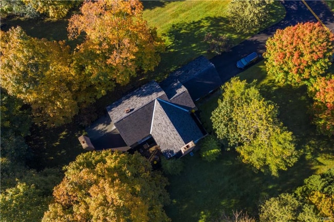 Photo - 6891 Woodchuck Hill Rd