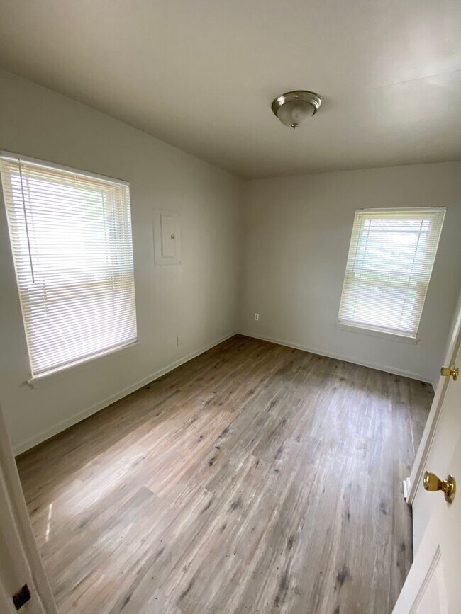 Photo - 6149-6151 Garfield Ave Unit 6149 Garfield