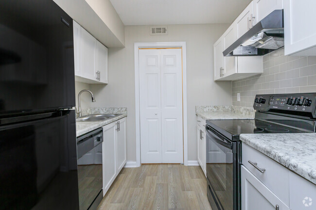 Beautifully renovated - THE VALLEY AT MILL CREEK Rental