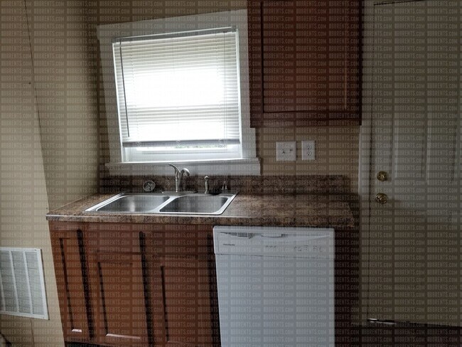 Photo - Buena 702 Unidad Back