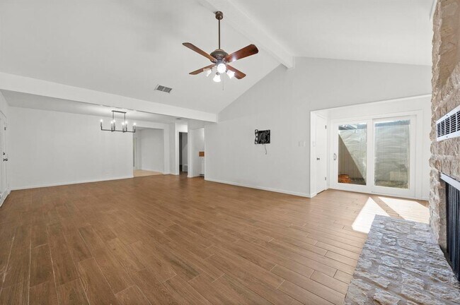 Photo - 7002 Firewheel Hollow