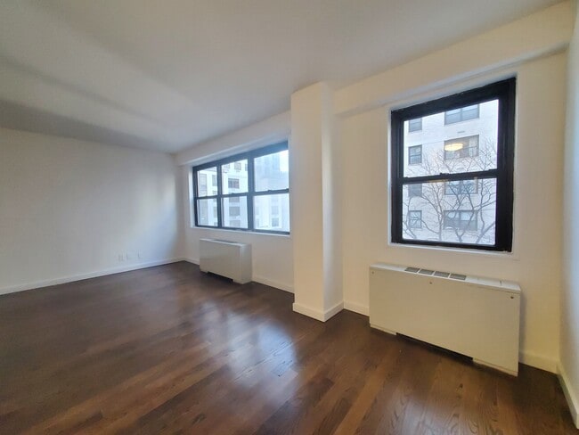 401 E 88th St Unit ev3c