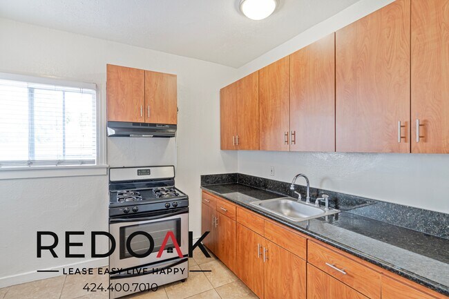 Photo - 728-724 S Berendo St Unidad 309