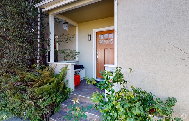 Building Photo - 6500 W 84th St Rental