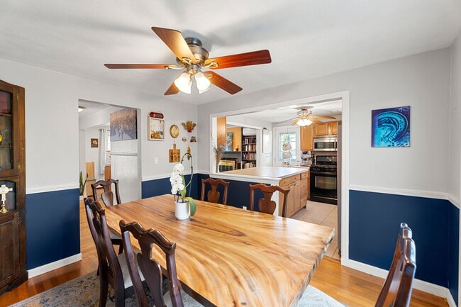 Photo - 203 Linwood St