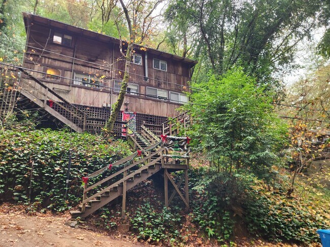 Building Photo - 11075 Dell Ave Unit 1