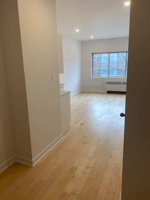 Photo - 5497A Av. Victoria Unit 103