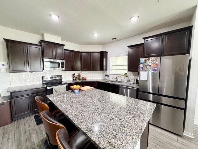 Photo - Spacious 4 bed/3 Bath home in Midway ISD