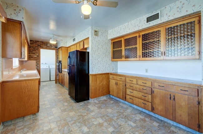 Photo - 123 W McKinley Ave