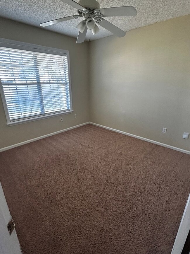 Photo - 4044 Chadwyck Dr